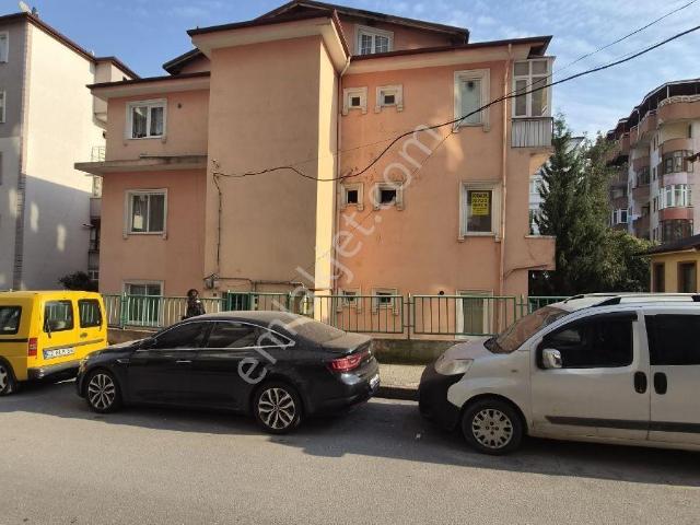 50. Yıl, İzmit içerisinde kiralık mülk