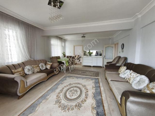 İzmit, Kocaeli içerisinde kiralık mülk