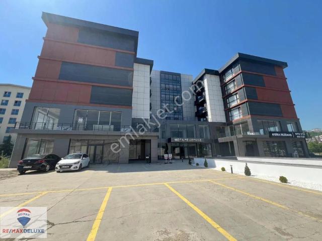 İzmit, Kocaeli içerisinde satılık Residence