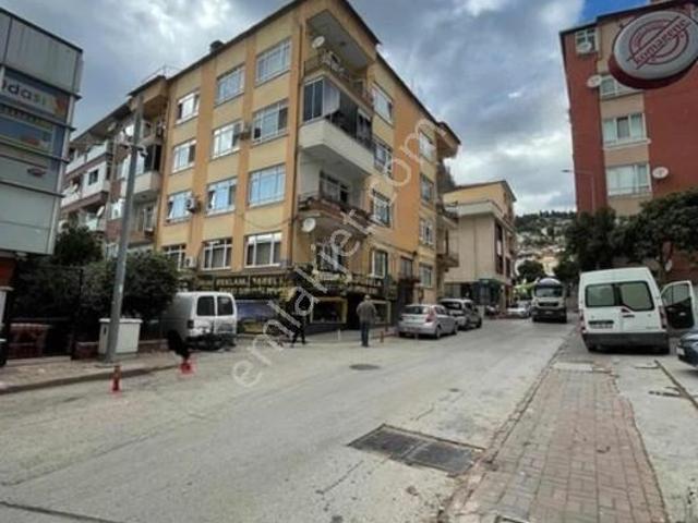 İzmit, Kocaeli içerisinde kiralık mülk