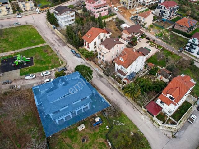 Derince, Kocaeli içerisinde kiralık Villa