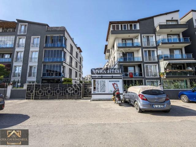 İzmit, Kocaeli içerisinde satılık mülk