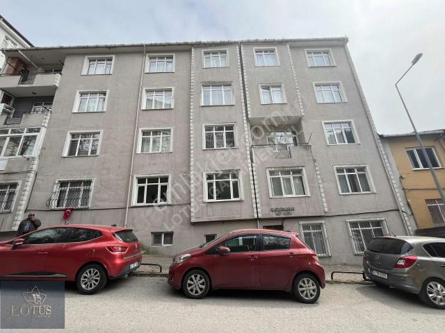 İzmit, Kocaeli içerisinde satılık mülk