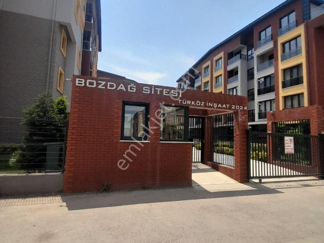 İzmit, Kocaeli içerisinde kiralık mülk