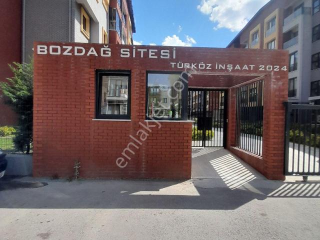 İzmit, Kocaeli içerisinde kiralık mülk