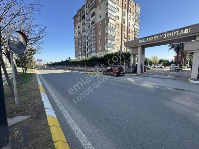 İzmit, Kocaeli içerisinde kiralık mülk