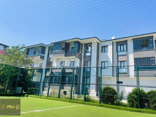 İzmit, Kocaeli içerisinde kiralık mülk