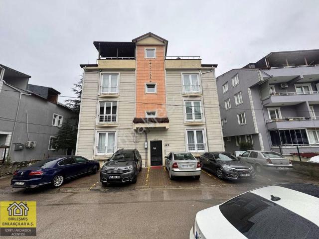 İzmit, Kocaeli içerisinde kiralık mülk