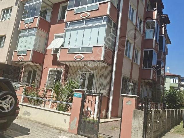 İzmit, Kocaeli içerisinde kiralık mülk