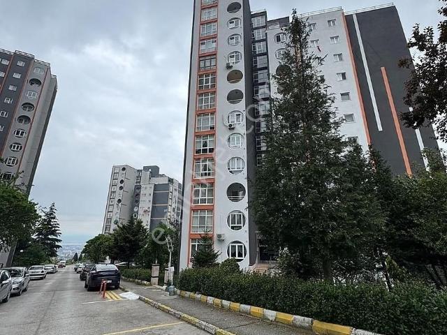 İzmit, Kocaeli içerisinde satılık mülk