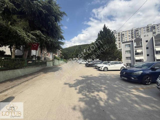 İzmit, Kocaeli içerisinde kiralık mülk