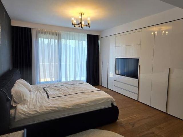 Casă închirieri în New Point Residence, Voluntari