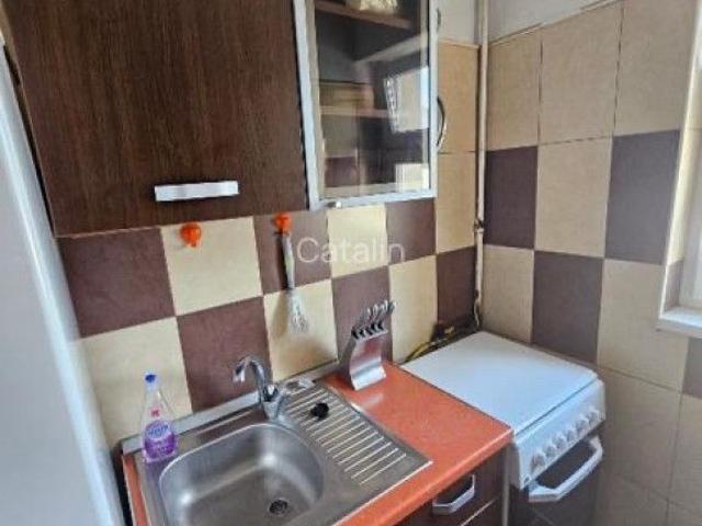 Garsonieră închirieri în Dimitrov, București