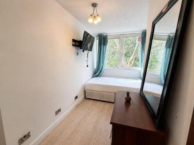 House for rent in Roehampton, Greater London