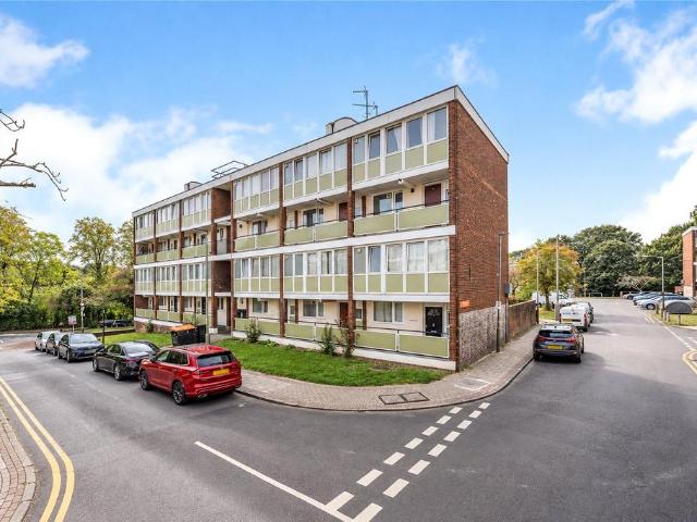Apartment for rent in Ibsley Neighbourhood, Greater London