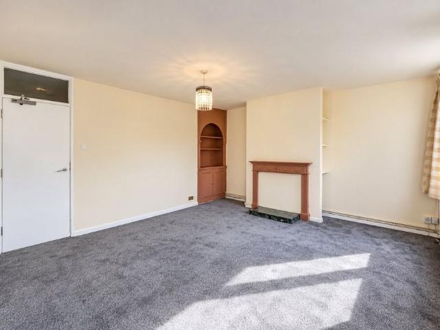 House for rent in Ibsley Neighbourhood, Greater London