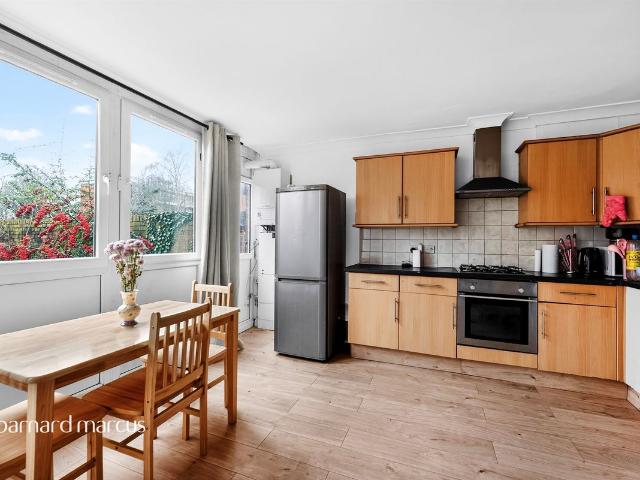 Apartment for rent in Roehampton, Greater London