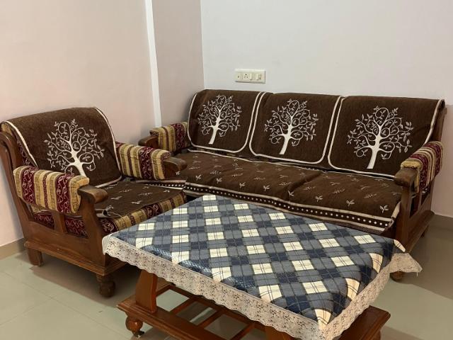 Flat for rent in Ahmadabad, Gujarat