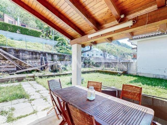 Einfamilienhaus kaufen in Mendrisio, Tessin