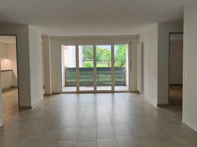 Wohnung mieten in Losone, Tessin