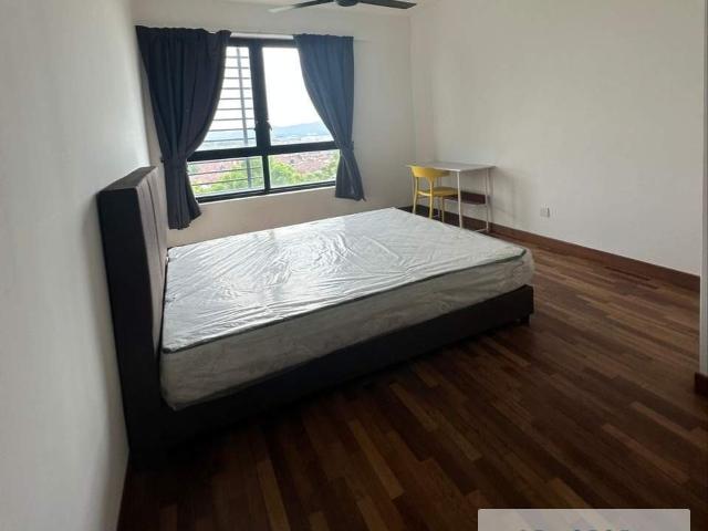 Room for rent in Petaling, Alam Impian