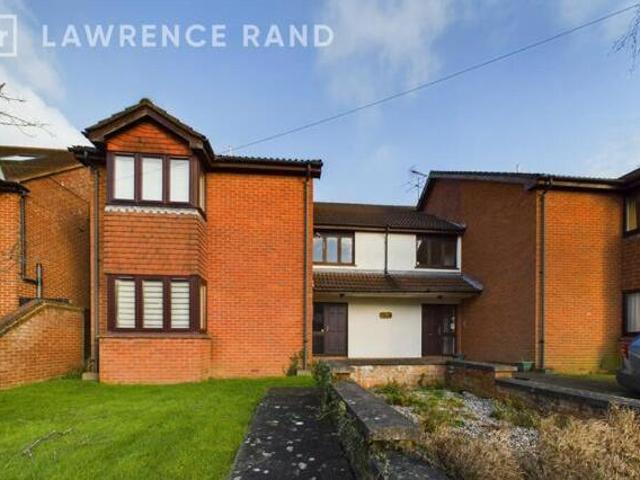House for sale in Uxbridge, Greater London