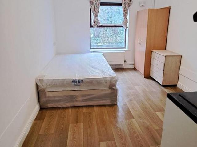 Apartment for rent in London Borough of Hillingdon, Greater London