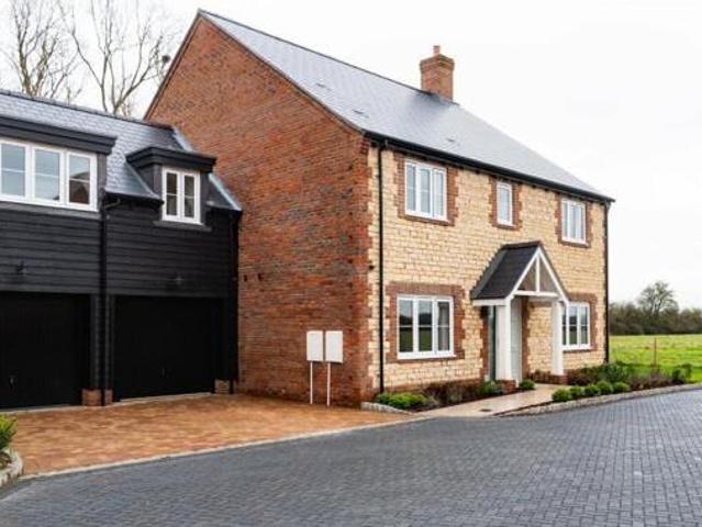 House for sale in Aylesbury, Buckinghamshire