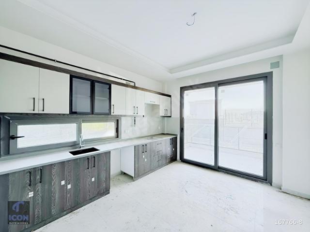 Kuyuluk, Mezitli içerisinde satılık Villa