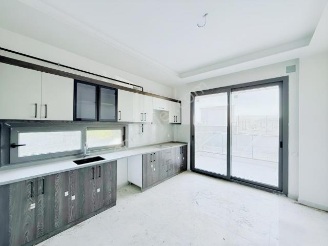 Kuyuluk, Mezitli içerisinde satılık Villa