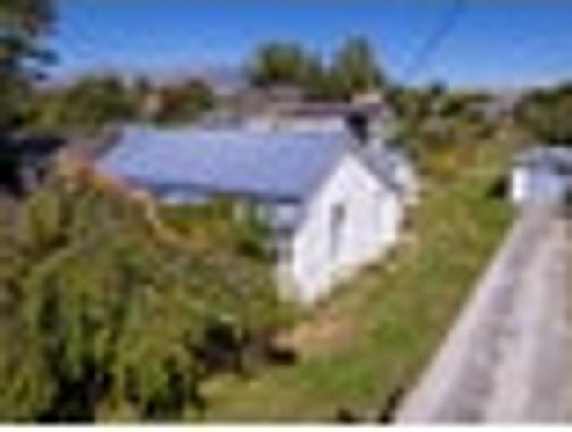 House for sale in Otakou