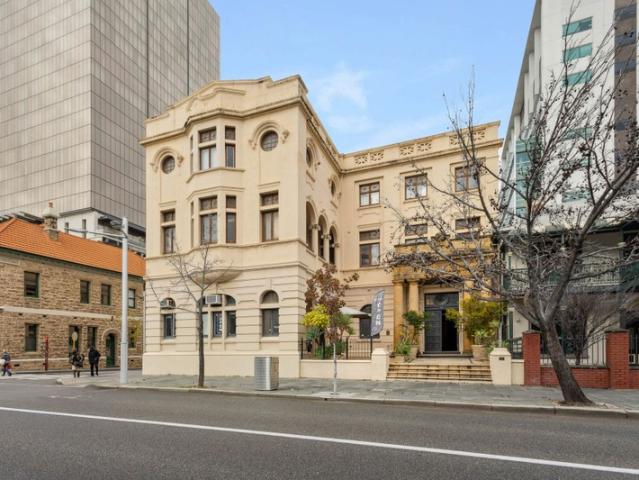 Office for sale in Cockburn, Western Australia