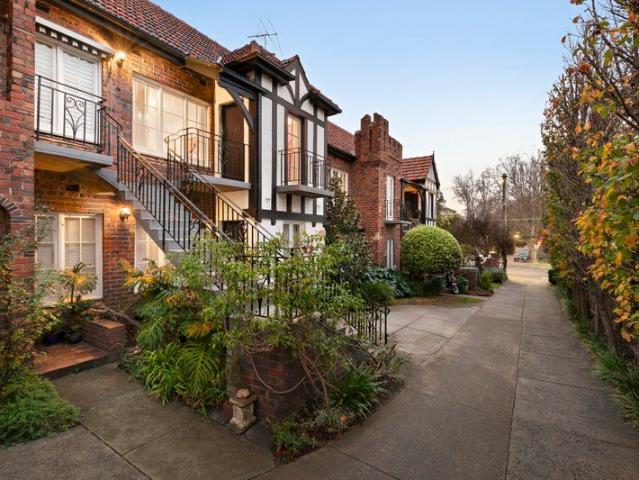 Apartment for sale in Camerons Creek, Victoria