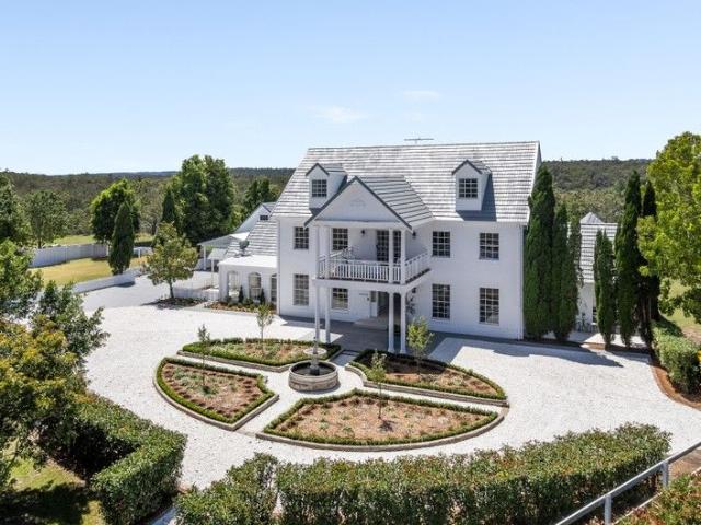 Cottage for sale in Sydney, New South Wales