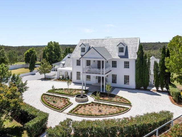Cottage for sale in Sydney, New South Wales