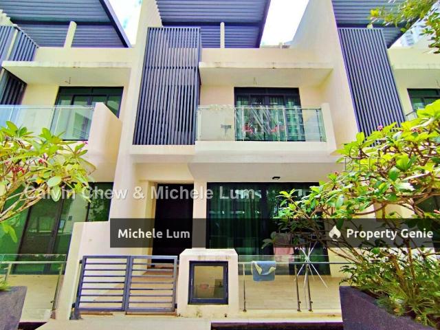 Townhouse for rent in Mukim 13, Georgetown