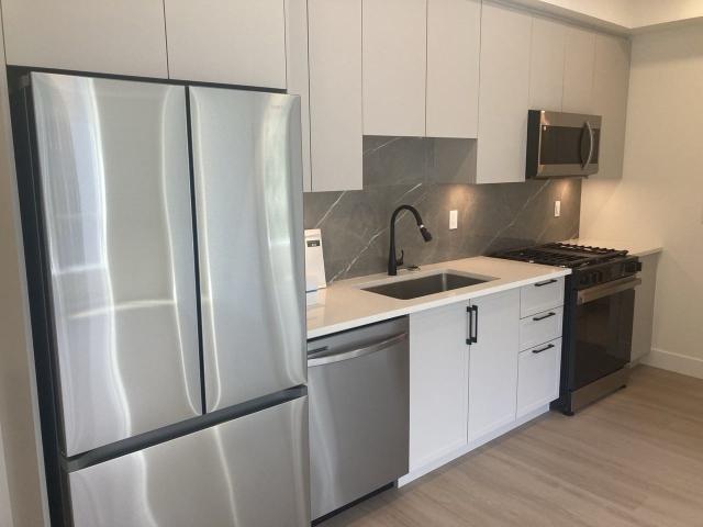 Apartment for rent in Surrey, British Columbia