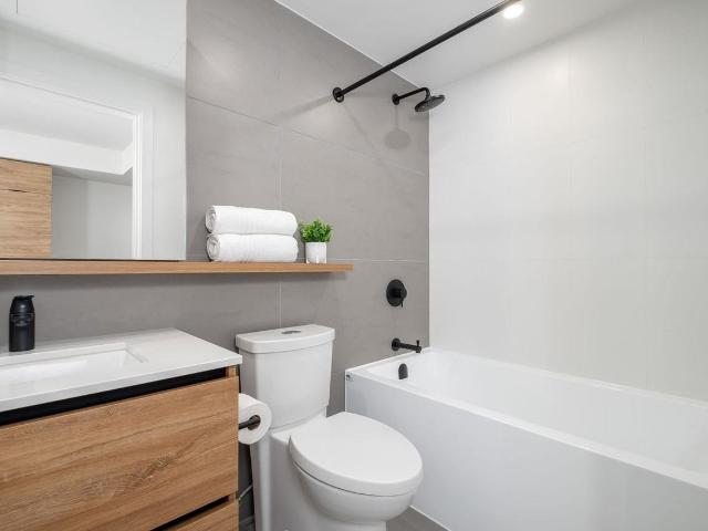 Apartment for rent in Surrey, British Columbia