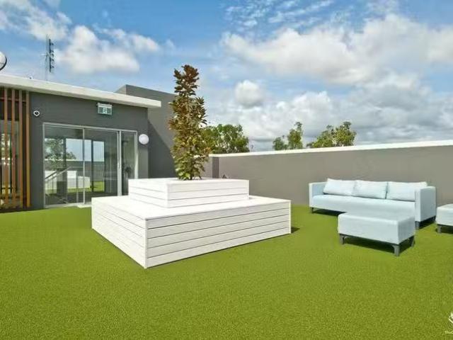 Apartment for rent in Helensvale Town Centre