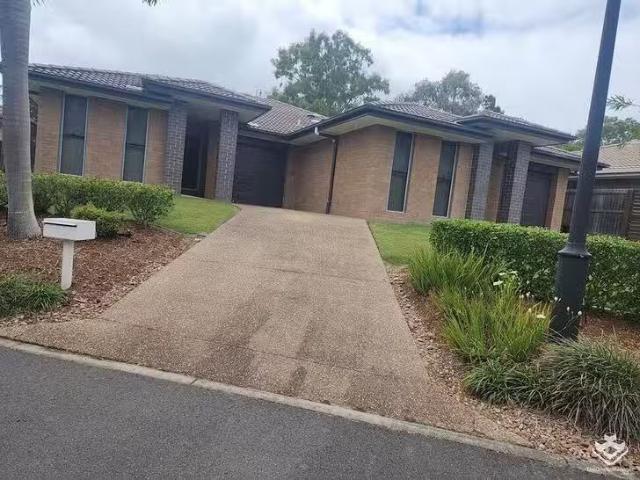 Apartment for rent in Urangan, Queensland