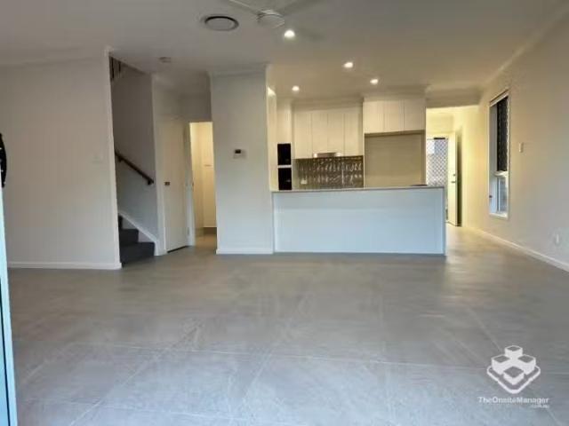 Condo for rent in Sydney, New South Wales