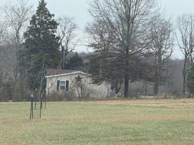 House for sale in Cedar Springs, Scottsville