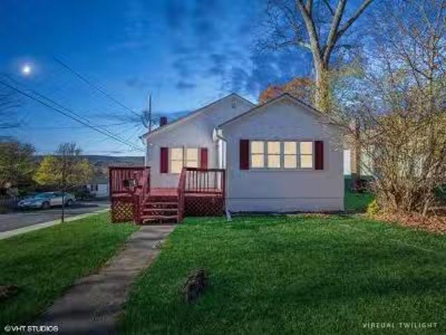 House for sale in Kingston