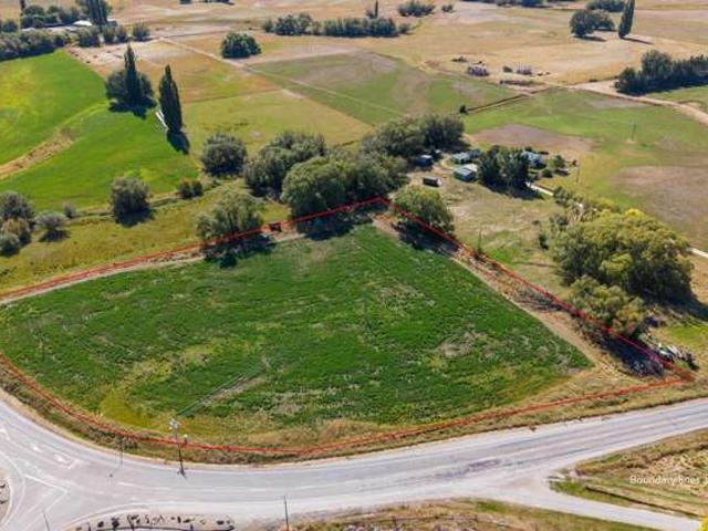 Property for sale in Otakou