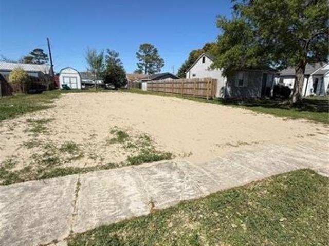 Land for sale in Kenner