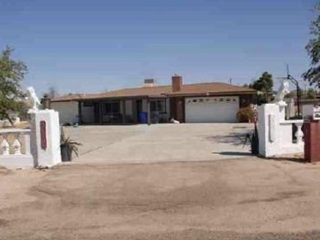 House for sale in Apple Valley, California