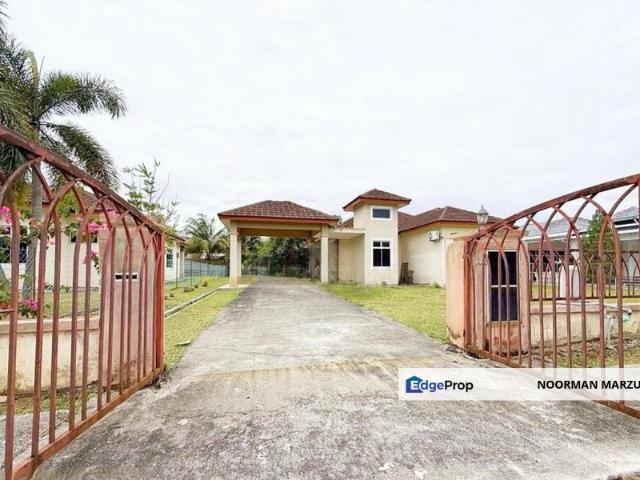 House for sale in Sendayan Village, Negeri Sembilan