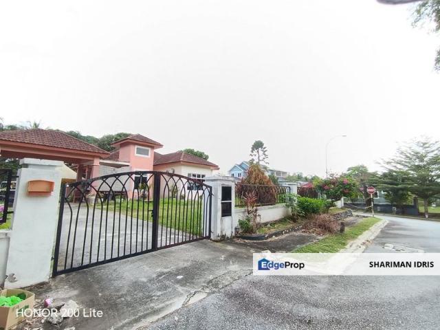 House for sale in Sendayan Village, Negeri Sembilan