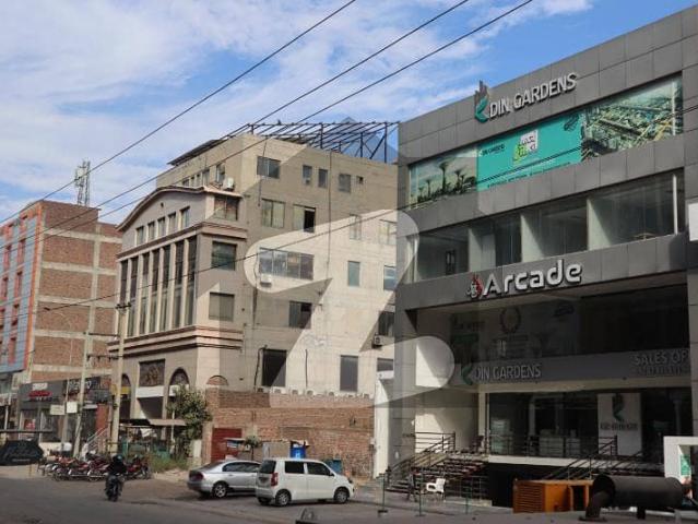 Office for rent in Faisalabad, Islamabad Capital Territory
