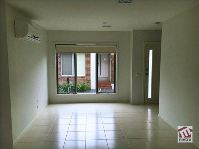 Townhouse for rent in Camerons Creek, Victoria